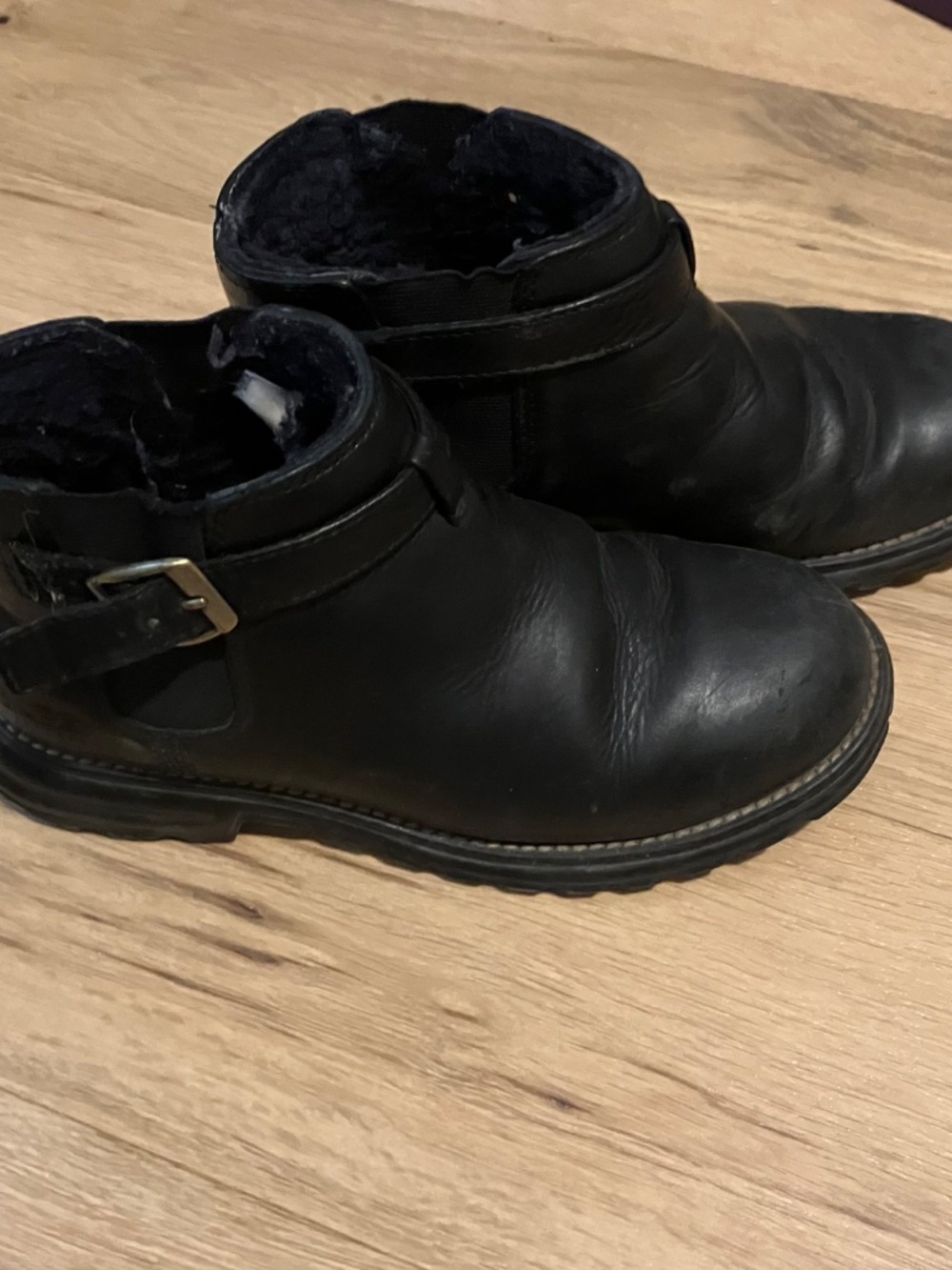 UGG Australia Black Leather Shearling Moto Ankle Boots Buckle Chelsea